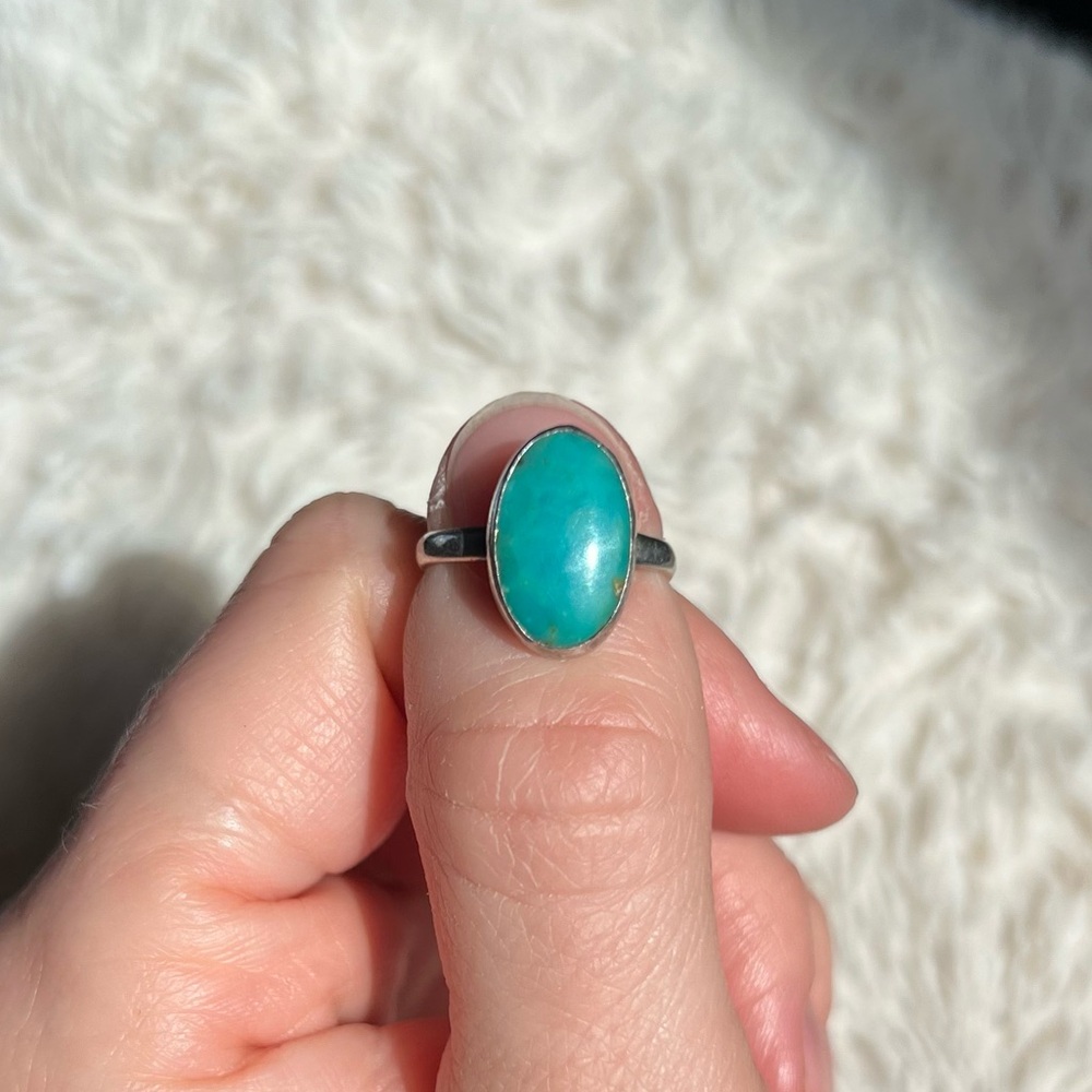 Silver & Turquoise Ring - Picture 5 of 9